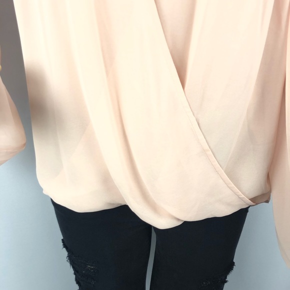 NWT Laundry by Shelli Segal Pale Pink Blouse - Picture 4 of 8
